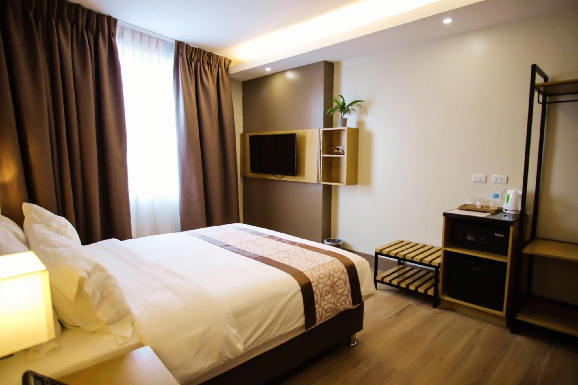 Citi Park Hotel Cebu Powered By Cocotel Exterior foto